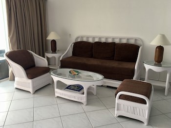 Sapphire Beach Club Resort
