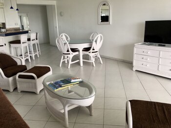 Sapphire Beach Club Resort