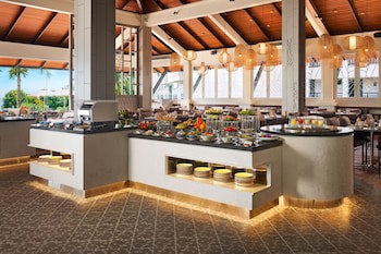 Doubletree By Hilton Damai Laut Resort