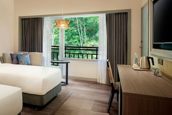 Doubletree By Hilton Damai Laut Resort