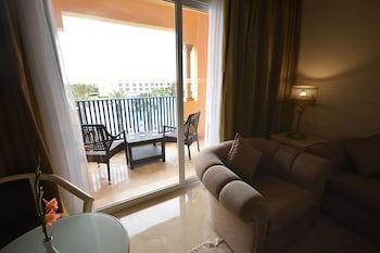 Ramada Plaza By Wyndham Tunis