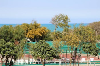 Ramada Plaza By Wyndham Tunis