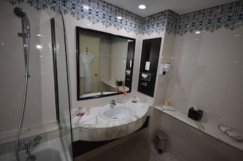Ramada Plaza By Wyndham Tunis