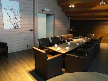 Flanders Lodge Hotel