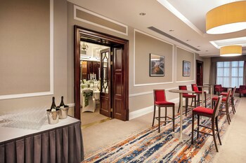 Leonardo Hotel Cardiff