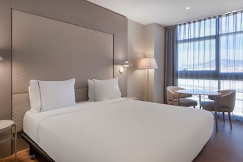 Ac Hotel Som By Marriott