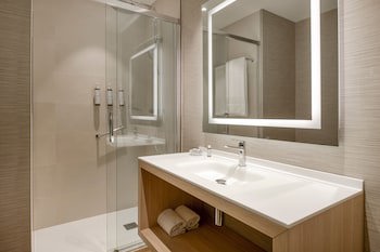 Ac Hotel Som By Marriott