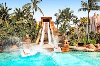 Harborside Resort & Vacation Rentals At Atlantis