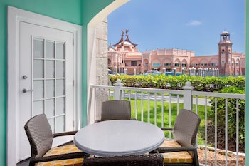 Harborside Resort & Vacation Rentals At Atlantis