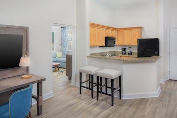 Harborside Resort & Vacation Rentals At Atlantis