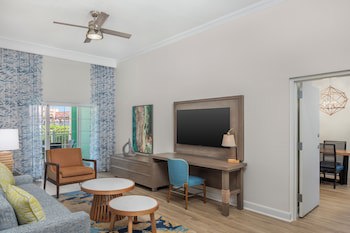 Harborside Resort & Vacation Rentals At Atlantis