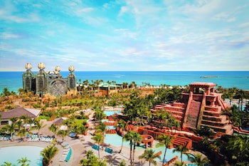 Harborside Resort & Vacation Rentals At Atlantis