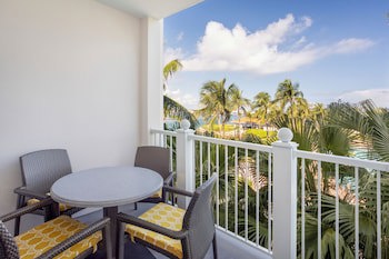 Harborside Resort & Vacation Rentals At Atlantis