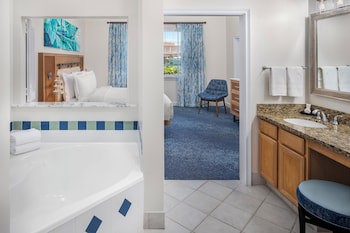 Harborside Resort & Vacation Rentals At Atlantis
