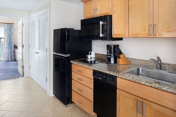 Harborside Resort & Vacation Rentals At Atlantis