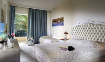 Portes Beach Hotel fotoğrafı