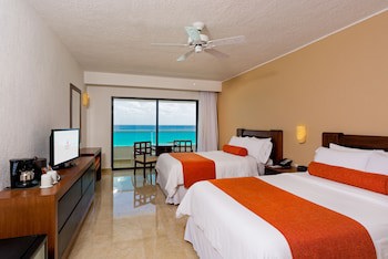 Flamingo Cancun