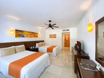 Flamingo Cancun