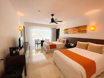 Flamingo Cancun