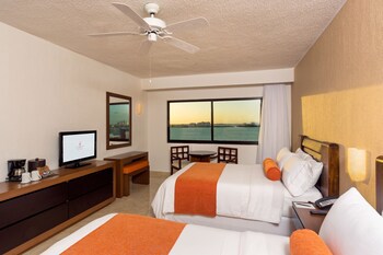 Flamingo Cancun