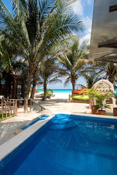 Flamingo Cancun