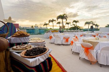 Flamingo Cancun
