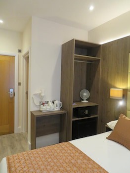 Glendale Hyde Park Hotel