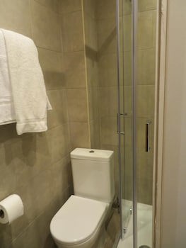 Glendale Hyde Park Hotel