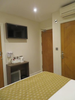 Glendale Hyde Park Hotel