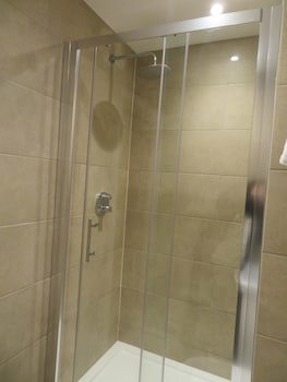 Glendale Hyde Park Hotel