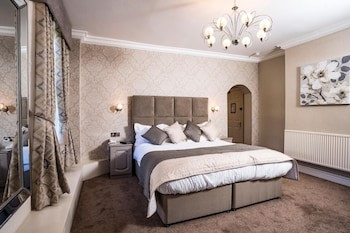 Borough Arms Hotel