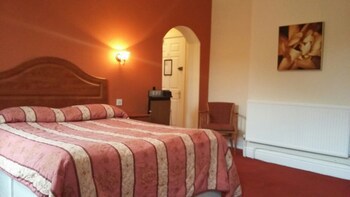 Borough Arms Hotel