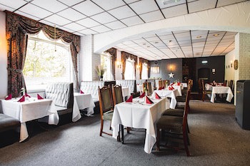 Borough Arms Hotel