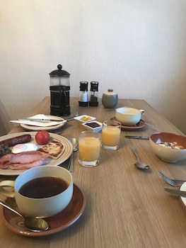 Lakeview Guest House