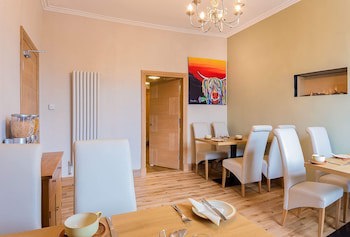 Lakeview Guest House