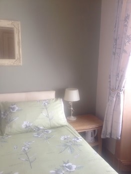Lakeview Guest House