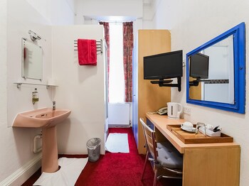 Boston Court Hotel (Adults Only)