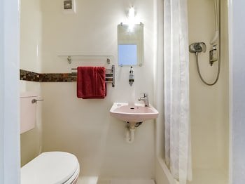 Boston Court Hotel (Adults Only)