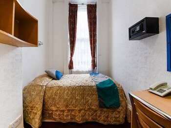 Boston Court Hotel (Adults Only)
