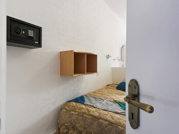 Boston Court Hotel (Adults Only)