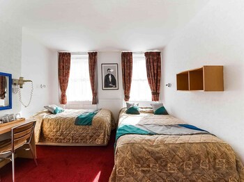 Boston Court Hotel (Adults Only)
