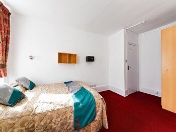 Boston Court Hotel (Adults Only)