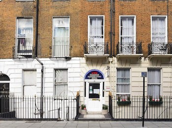 Boston Court Hotel (Adults Only)