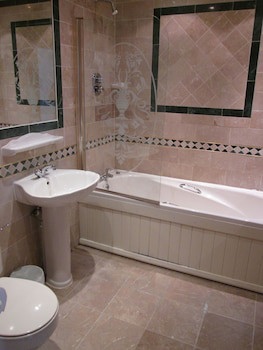 Brompton Hotel
