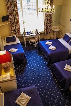 Blades Hotel