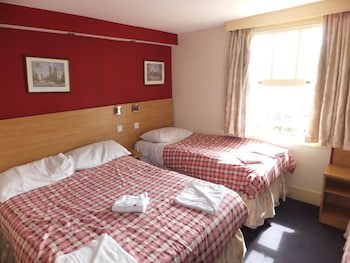 Carlton Hotel