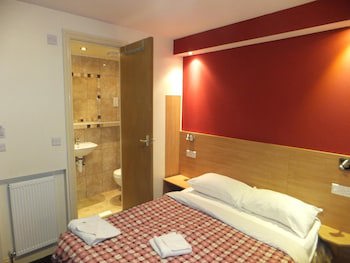 Carlton Hotel