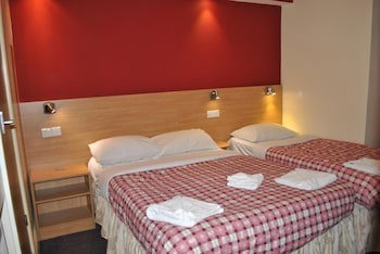 Carlton Hotel