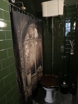 Georgian House Hotel