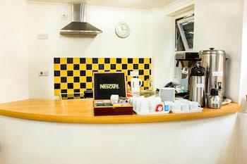 Oyo Townhouse New England, London Victoria